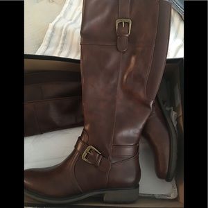 New in box boots